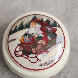 Princess House Red and Green Holiday Decor Box